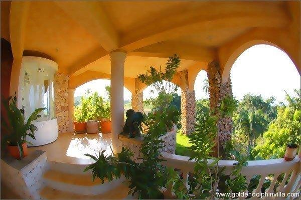 Golden Dolphin Villa