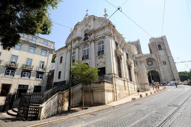 Casa Largo de Santo Antonio da Se 8