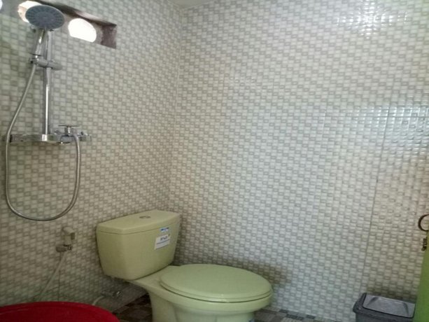 Roro Jonggrang Guesthouse