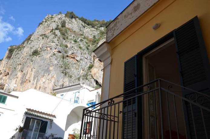 La Piazzetta Amalfi