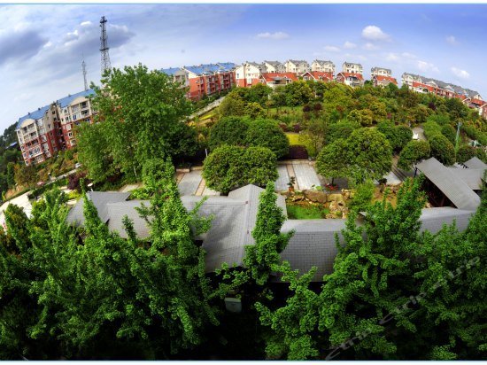 Oriental Landscape Holiday Hotel