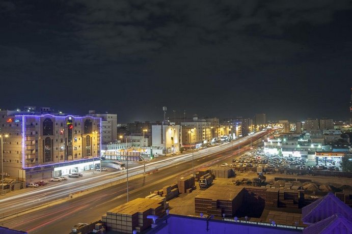 Al Ezzah Palace Hotel Suites
