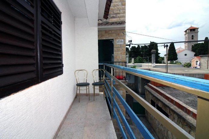 Holiday House Serov