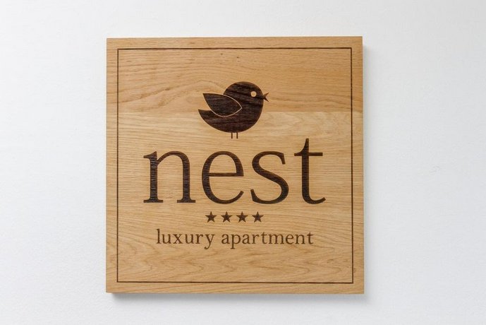 Nest Apartment Split