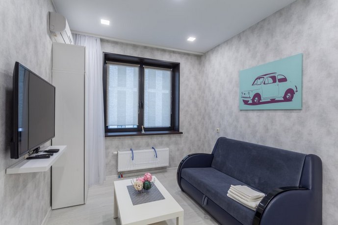 Second House Apartments