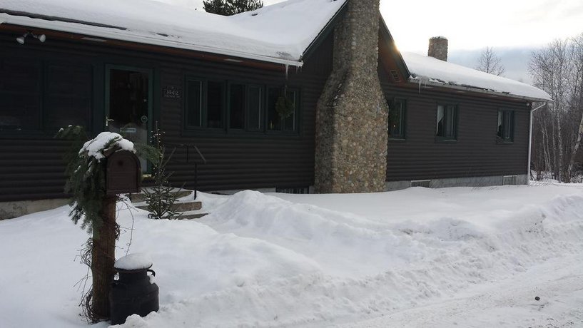 Deer Mountain Lodge & Wilderness Resort