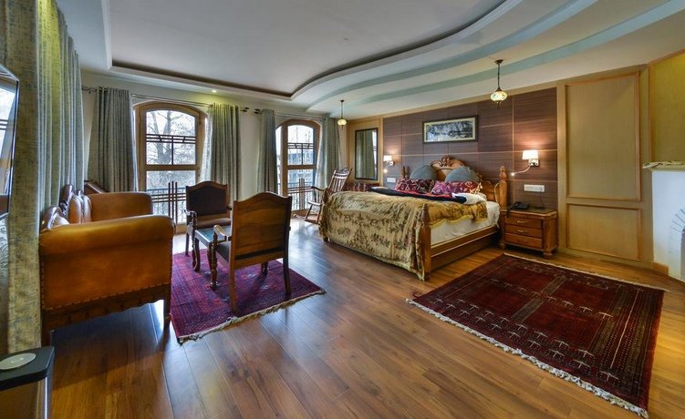 Kashmir Mahal Resorts