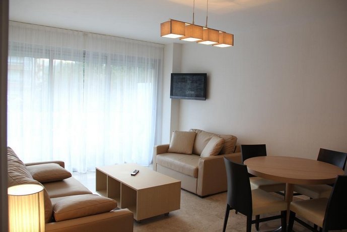 Residence Chateauneuf