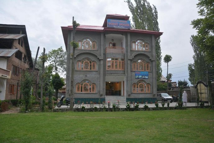 Hotel Bakhtawar