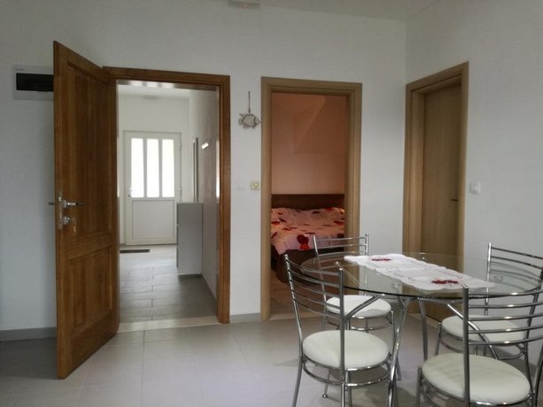 Apartments Berti