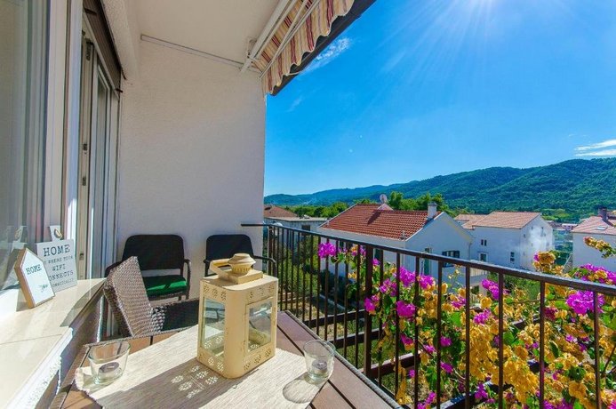 Apartment Tihana Stari Grad