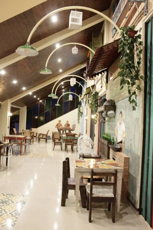 Omah Njonja Bed & Brasserie