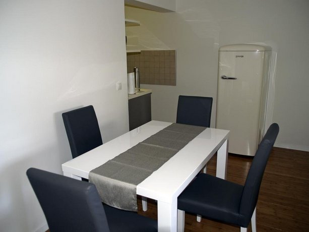 Apartment Summertime
