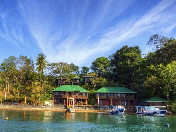 Bastianos Lembeh Dive Resort