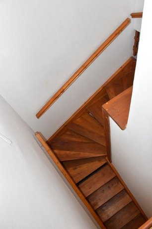 Lenart House 1