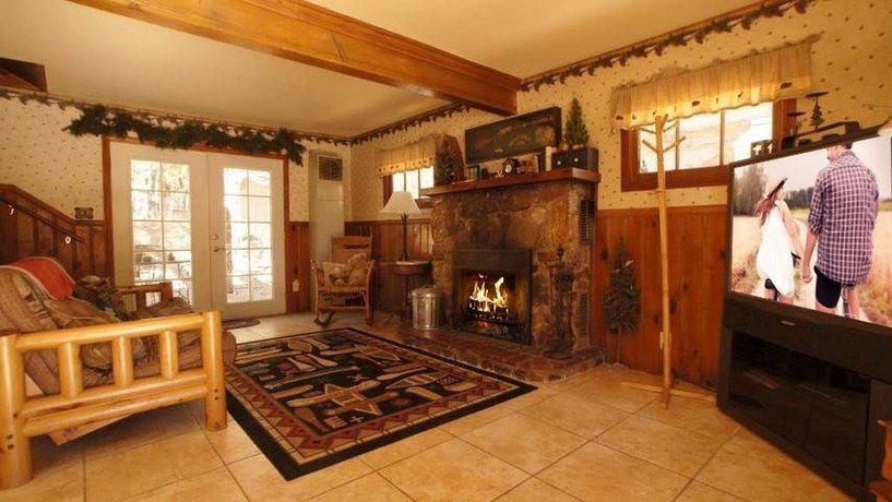 Eagles Den by Big Bear Cool Cabins