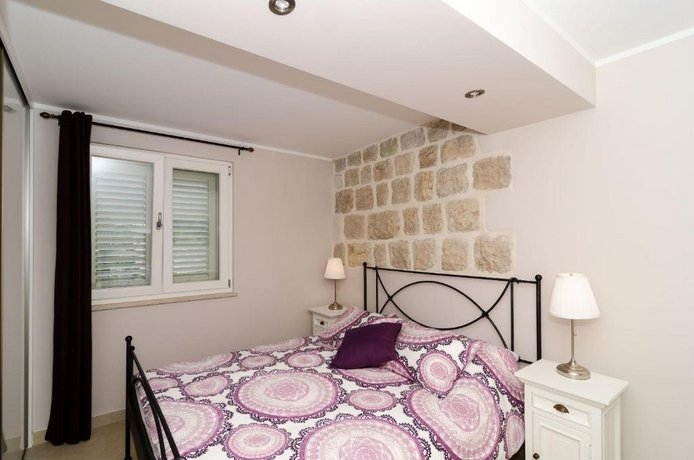 Apartments Gaura