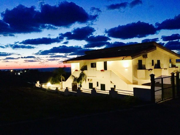 Villa Paglianiti - Your Family Residence