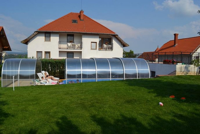 Villa Nova Heviz