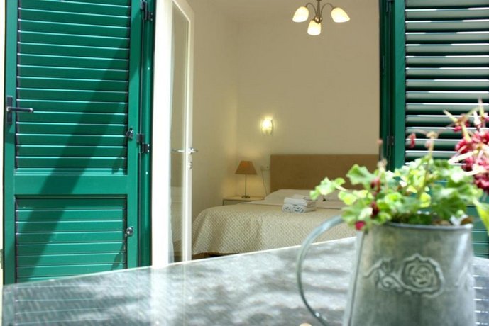 Medulic Palace Rooms & Apartments