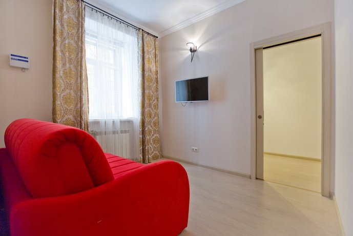 Na Rimskogo-Korsakova Apartments