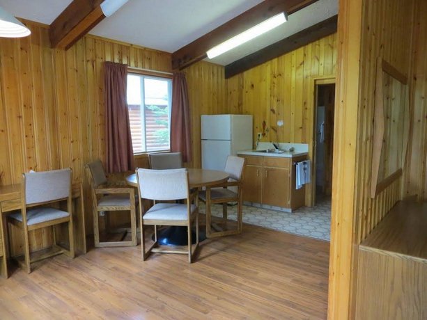 Pine Bungalows