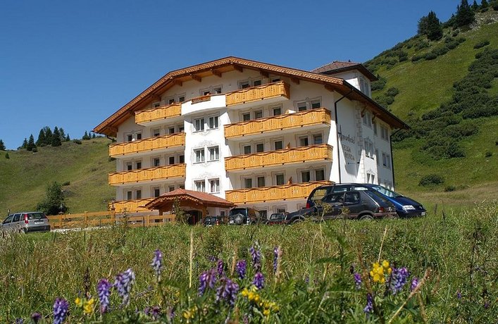 Hotel Monte Cherz