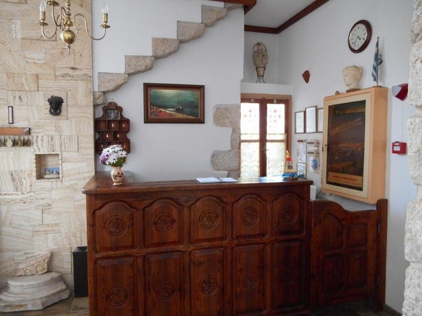 Pythais Hotel