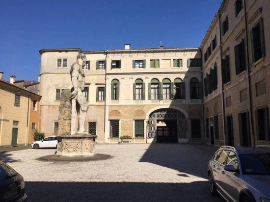 Palazzo Mantua Benavides Altino Italy thumbnail
