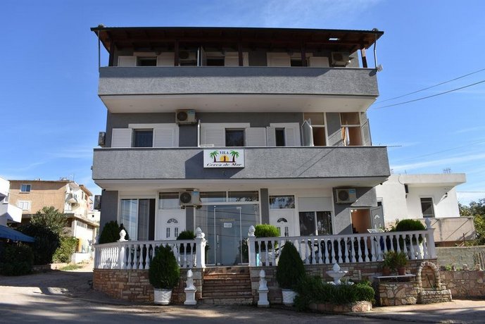 Vila Cerca de Mar