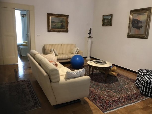 Interno 12 140 mq