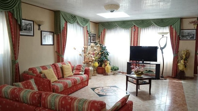 Hotel Holiday House San Giovanni Rotondo