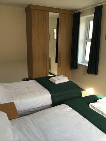 Hotel Eleven 25s and Over Only No Groups
