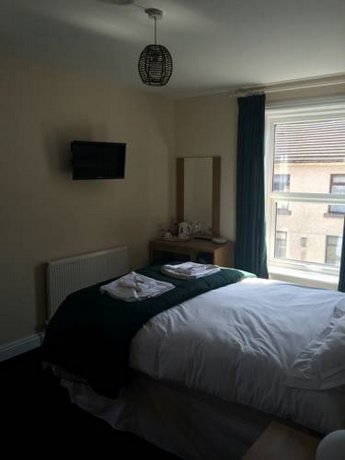 Hotel Eleven 25s and Over Only No Groups