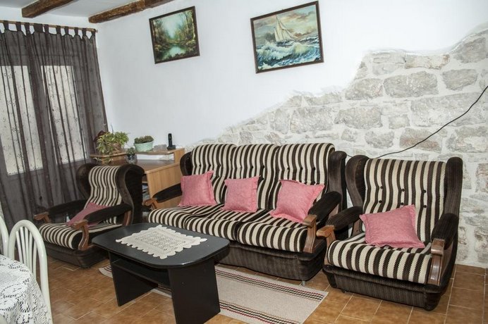 Apartment Macan