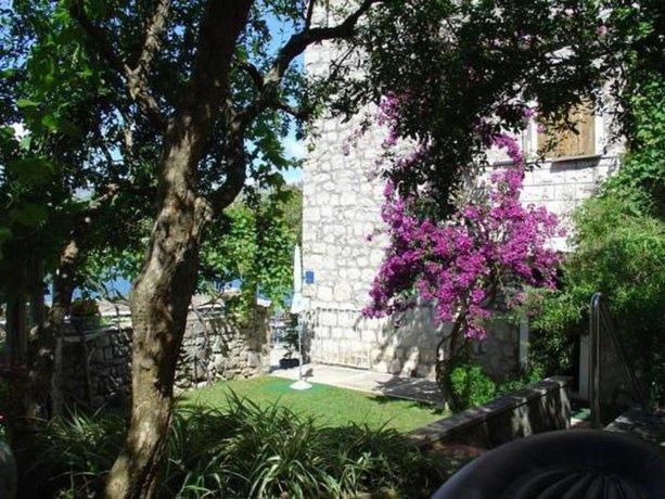 Villa Birimisa
