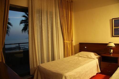Vivas Hotel