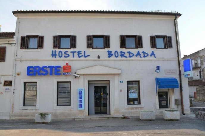 Hostel Bordada