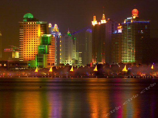Fengshan Yuhui Business Hotel