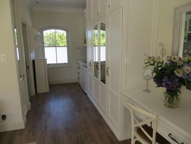 Constantia Valley Lodge