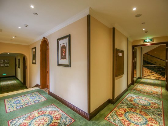 Yue Jiang Lan Hotel
