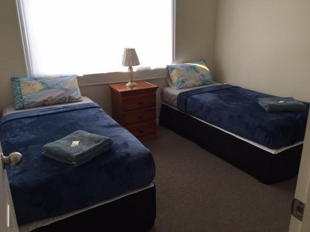 Holland Park Motel