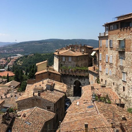 I Gioielli Dell'Umbria - Rubino Zaffiro Avorio