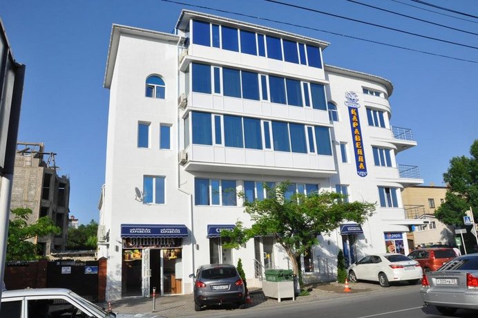 Hotel Karavella