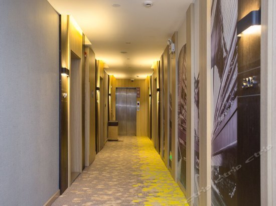 Jimoo Hotel