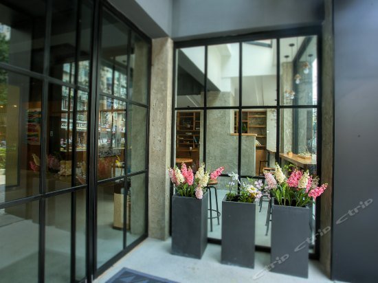 Jimoo Hotel