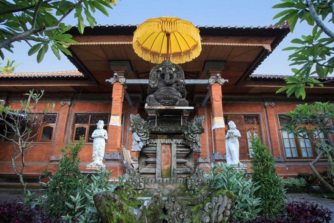 Bali Sunshine Homestay & Gallery