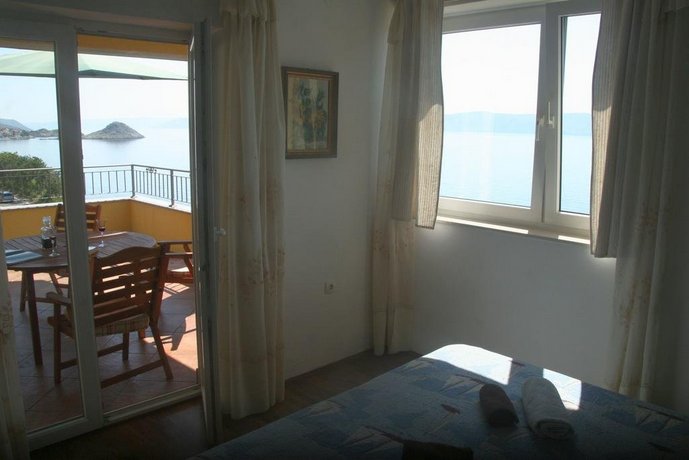 Accommodation Salvia