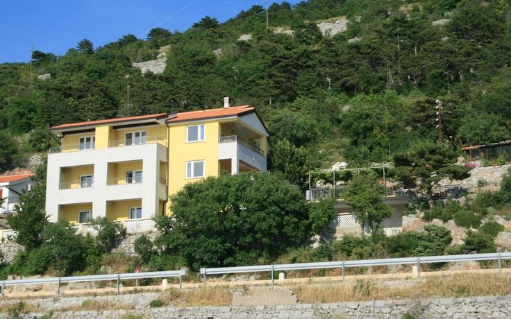 Accommodation Salvia