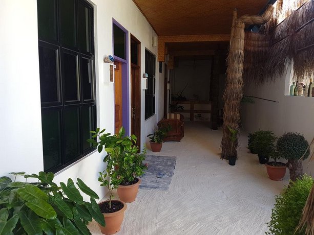 Rasdhoo View Inn